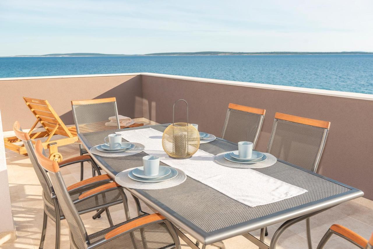 Villa Eni Apartments 1 Мандре Экстерьер фото
