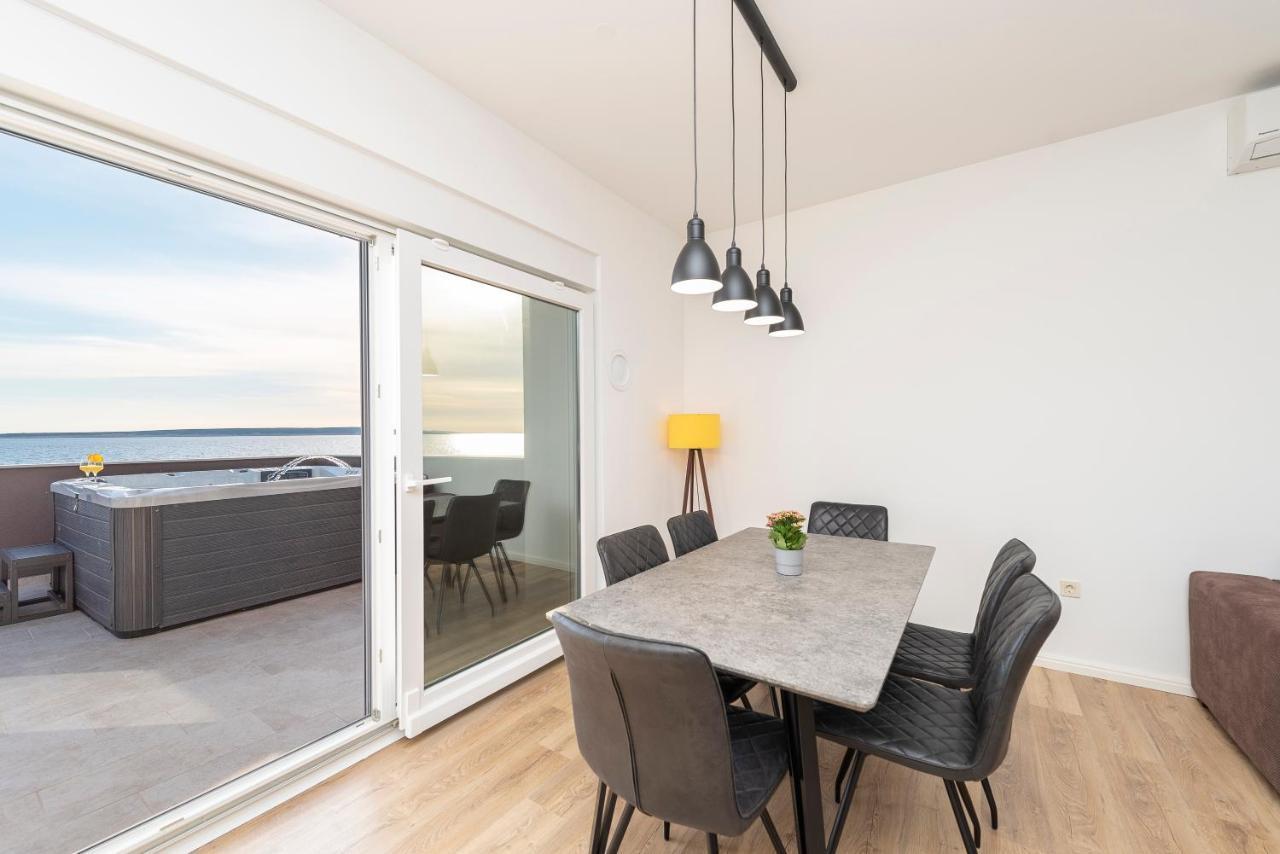 Villa Eni Apartments 1 Мандре Экстерьер фото